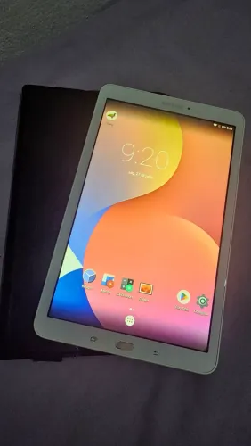 TABLET SAMSUNG TAB E COMPLETO