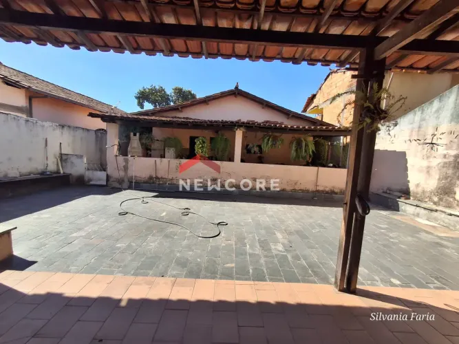 Casa em Rua Santa Rita do Itueto - Jardim Leblon - Belo Horizonte/MG