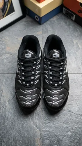 Tênis Nike EDIÇÃO LIMITADA
