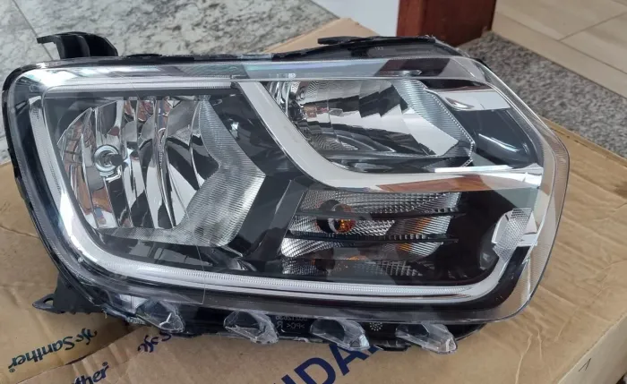 FAROL DE LED RENAULT DUSTER 2021 a 2024