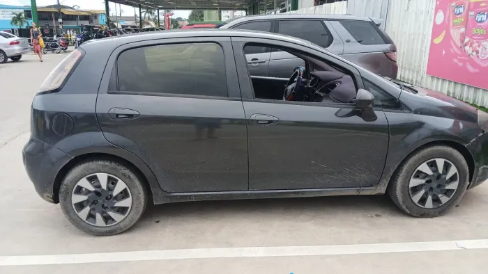 Fiat Punto Attractive 1.4 Fire Flex 8V 5P 2013