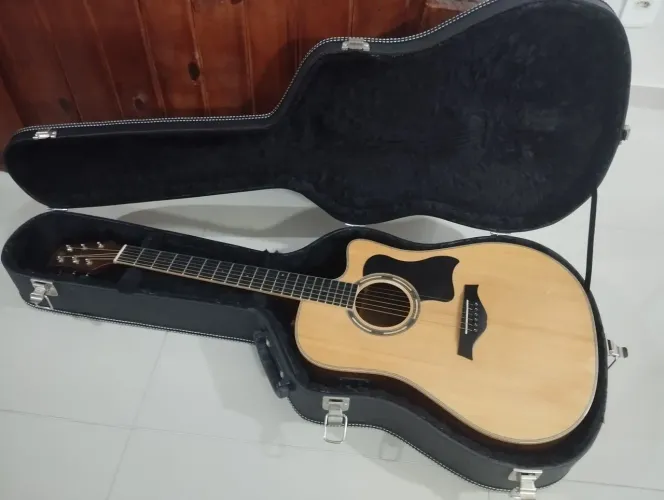 Vendo capa de VIOLÃO FOLK, CASE RÍGIDO muito pouco usado