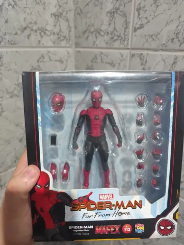 Mafex Spiderman longe de casa ORIGINAL 