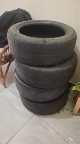 PNEU 215/55 R17 À VENDA