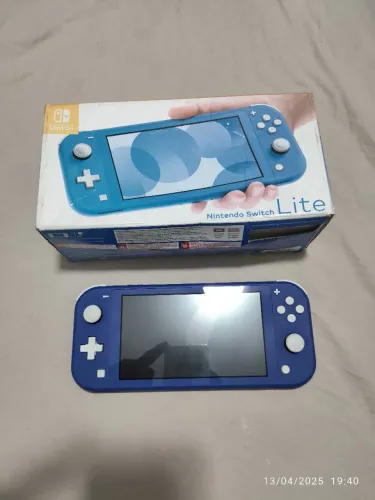 Nintendo Switch lite azul