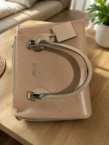 Bolsa Feminina Pequena Schutz em Couro