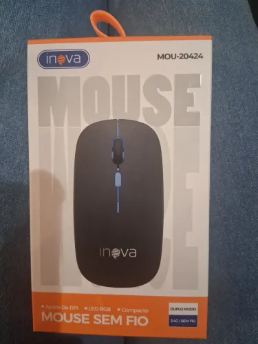 Mouse novo com um chaveiro menina