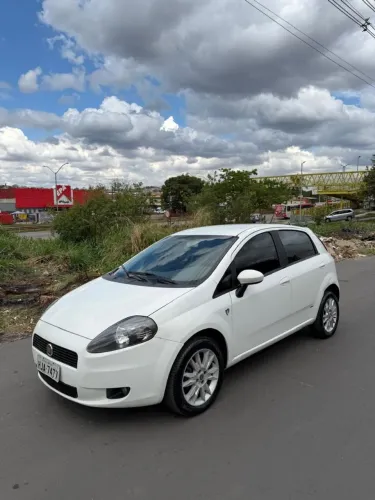 Fiat Punto Attractive Italia 1.4 F.flex 8V 5P 2012