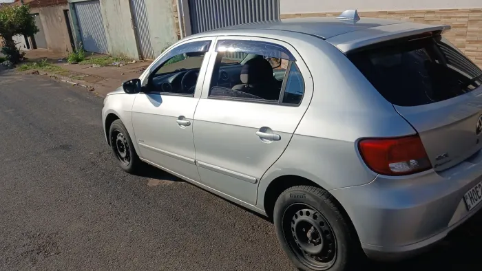 Volkswagen Gol (novo) 1.0 MI Total Flex 8V 4P 2011