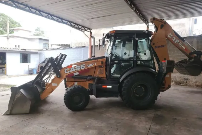 Retroescavadeira Case 580N 2021 - Entrada + Parcelas
