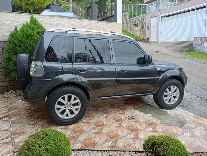 Mitsubishi Pajero TR4 2.0/ 2.0 Flex 16V 4X4 Mec. 2011