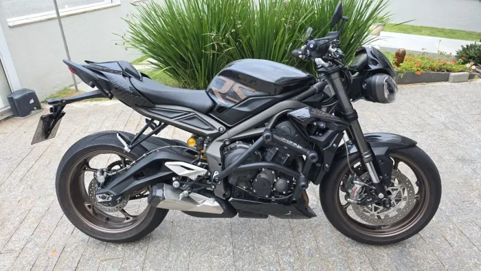 Street Triple 765 RS 2023