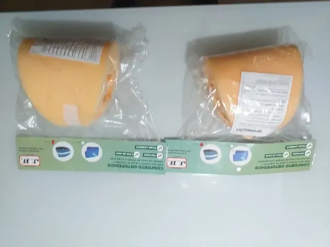Um par de espuma CONFORTO ORTOPÉDICO nova na embalagem.