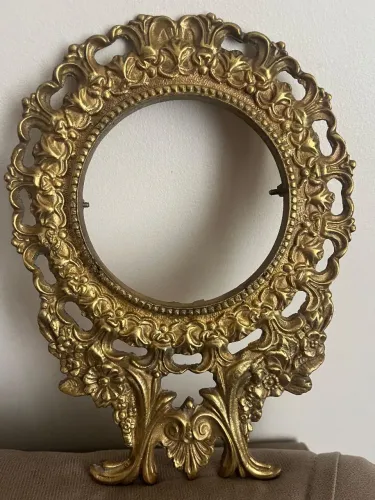 LINDA MOLDURA EM BRONZE