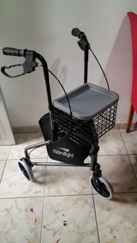 Andador Triciclo Hidrolight SC301