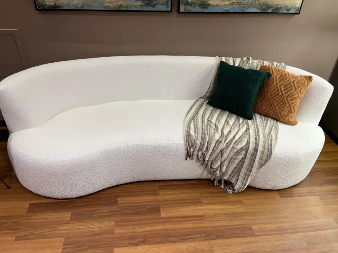 Sofá Ondulo Bouclé Branco Tok Stock - 3 lugares