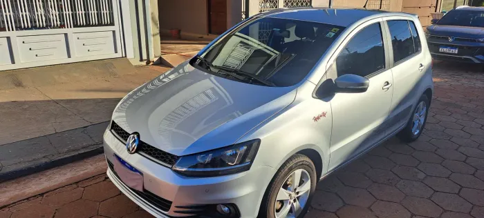 Volkswagen Fox Rock IN RIO 1.6 MI Total Flex 8V 5P 2016