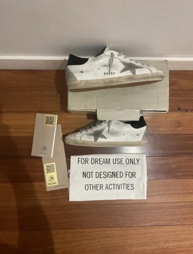 Golden Goose Superstar