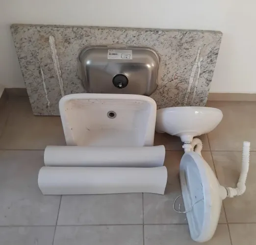 R$700,00 tudo.