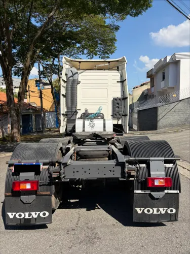 VOLVO GLOBETROTTER FH 460 6X2T 2015