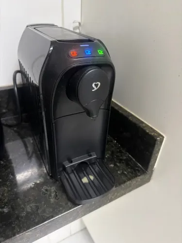 Cafeteira cápsulas 3 corações 