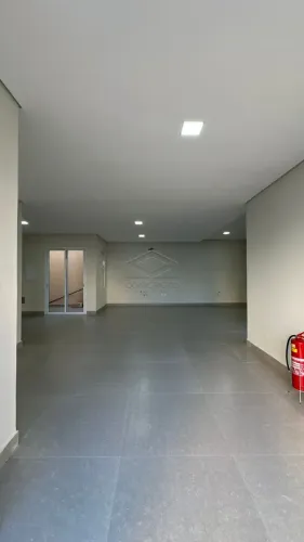 EXCELENTE SALÃO COMERCIAL COM ACABAMENTO DIFERENCIADO. VILA ALTINOPOLIS, BAURU/SP