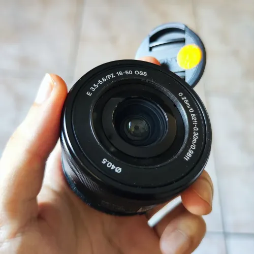 Lente do Kit Sony APSC E-mount 16-50mm