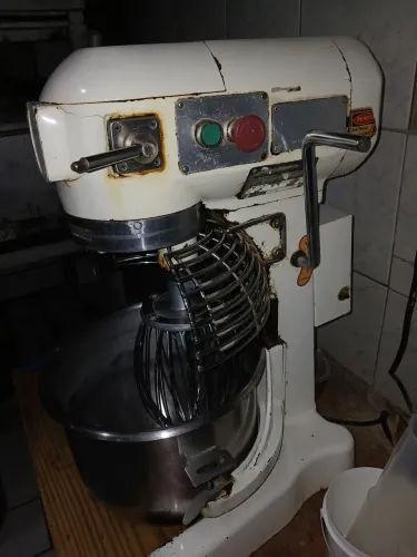Batedeira industrial 20L