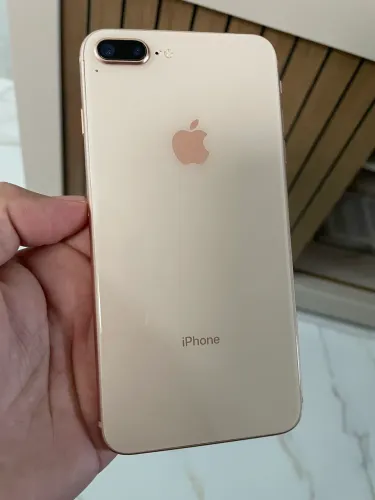 iPhone 8 Plus