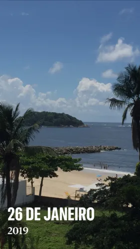 APARTAMENTO EM CAIOBÁ, FRENTE PRO MAR EM CONDOMÍNIO FECHADO