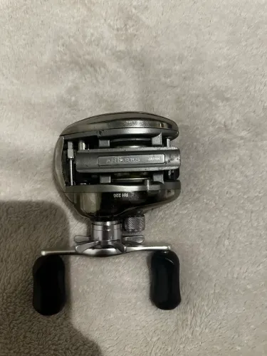 Carretilha shimano scorpion 