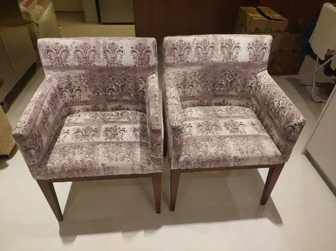 2 Poltronas Breton