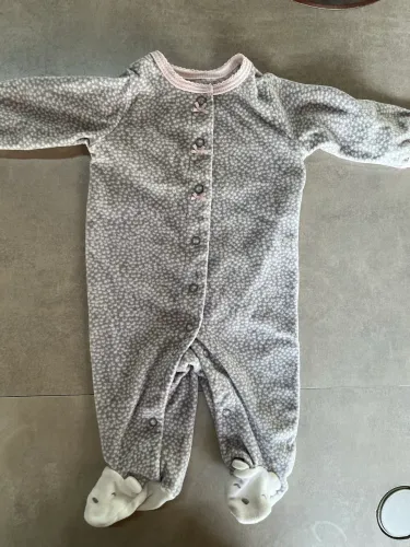 Macacão Carters em fleece, plush, tamanho 1-3 meses