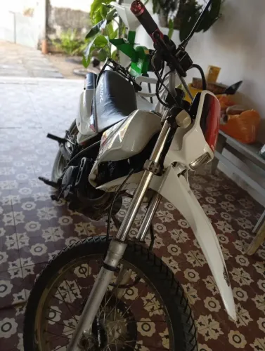 Xr200 2002 impecável 
