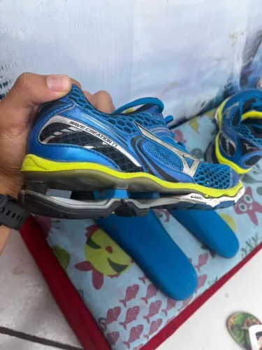 Mizuno Creation 17