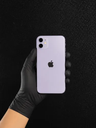 iPhone 11 - 64GB