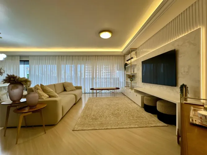 Apartamento mobiliado com 3 quartos e suíte no Centro, Chapecó