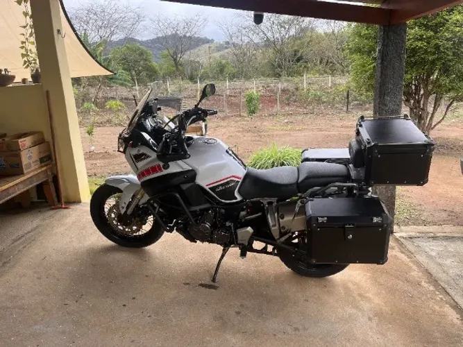 Yamaha XTZ 1200 Super Ténéré, ano 2012, modelo 2013,