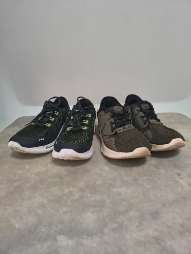 2 pares de tênis Fila originais