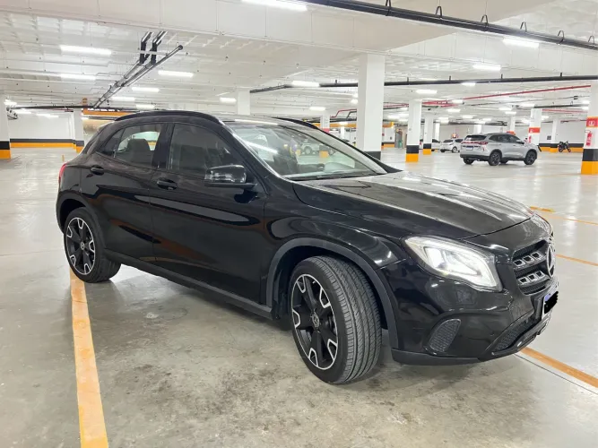 Mercedes-Benz GLA-200 GLA 200 Night 1.6. TB 16V Flex Aut. 2019