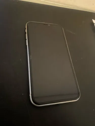 iPhone 11 (DEFEITO NA PLACA)