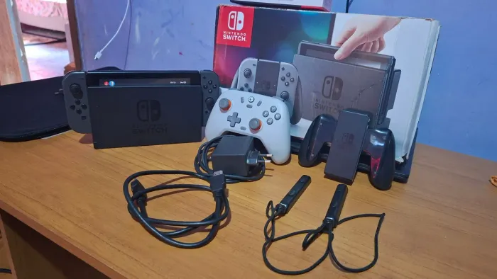 Nintendo Switch V2(Desbloqueado)