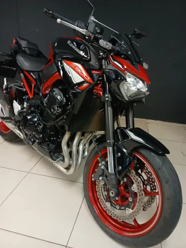 KAWASAKI Z900