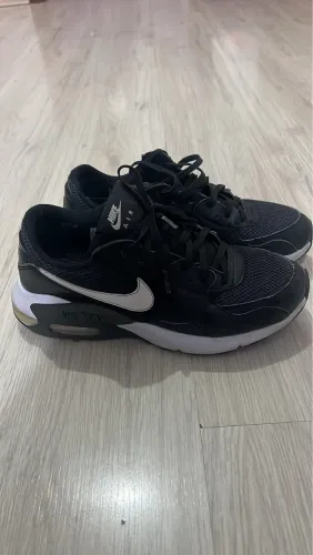 Tênis Nike air Max Excee