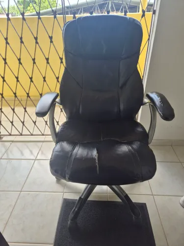 Cadeira de Escritório Giratória 
