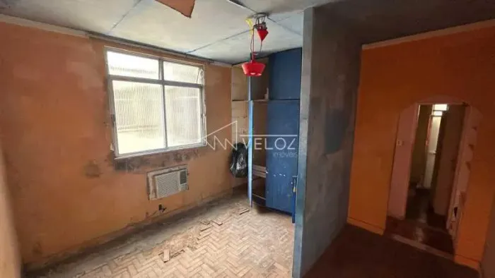 Apartamento : / Residencial / Humaitá