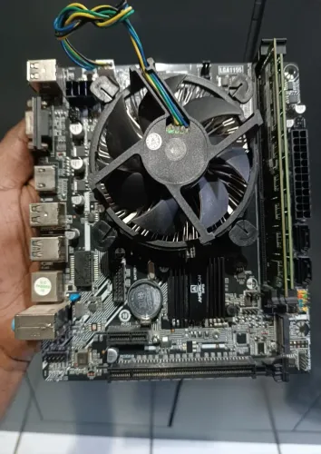 Placa mãe H61 1155 G870 6 GB DDR3