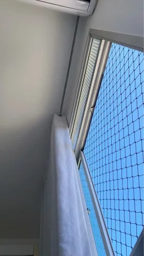 Instalação de telas de proteção