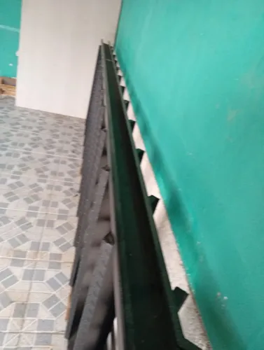 Escada de ferro para mezanino