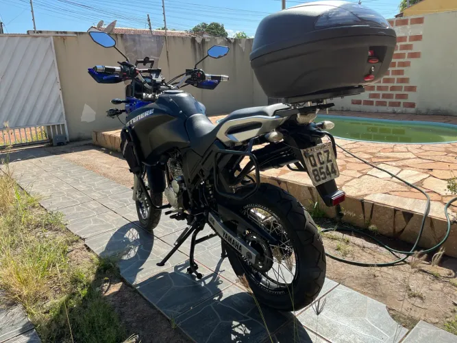 Tenere 250